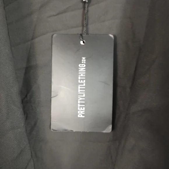 PrettyLittleThing Black Plunge Mini Dress Ruched Bodycon NWT Size 6 - Picture 10 of 14